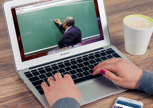 Descubre el mejor curso de formación tripartita en Castellón: ¡Una oportunidad única!